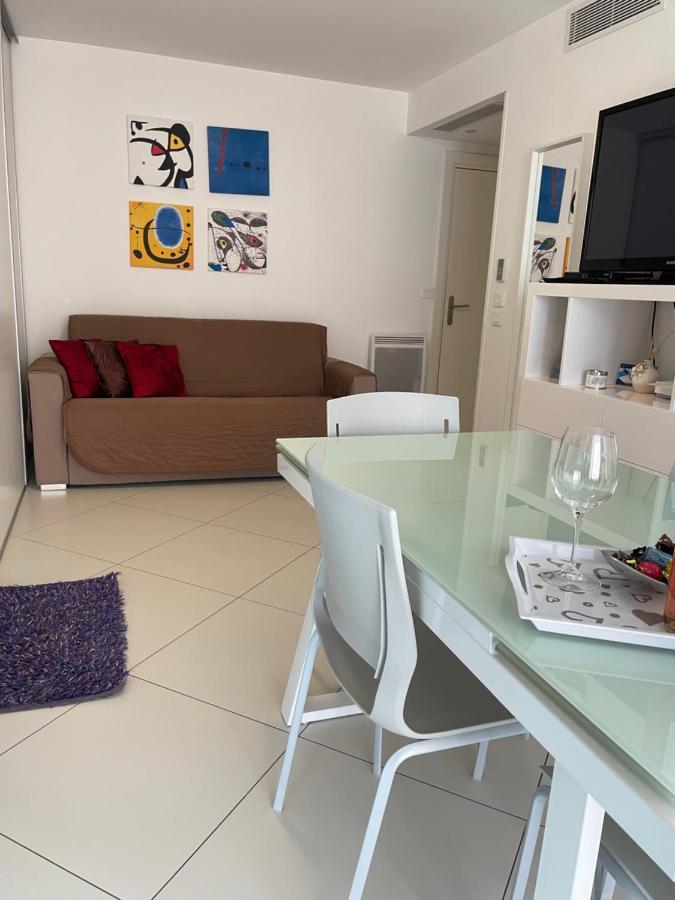 West Bay Mentone