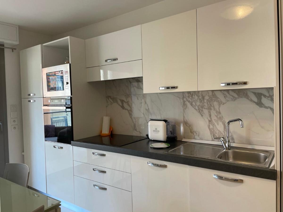 West Bay Apartment